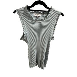 👗 2/$30 👗 Gilli Light Blue Ribbed Tank with Ruffled Collar and Arms sz M